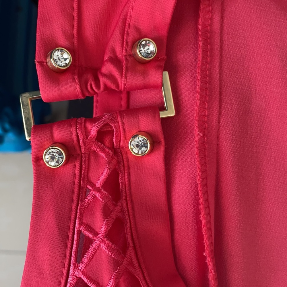 Dress - Picture 7 of 8